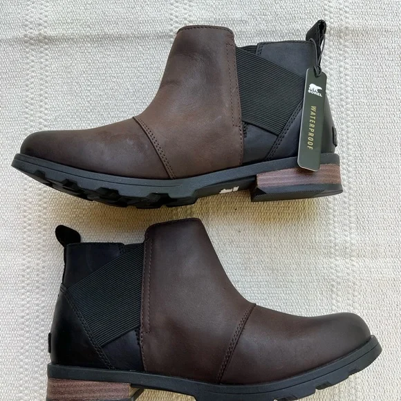 NWT Sorel Chelsea Boots - Picture 5 of 7